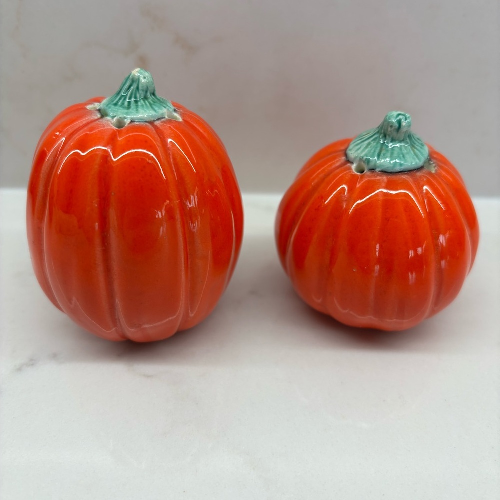 Vintage Bright Orange Ceramic Pumpkin Salt and Pepper Shaker Set Halloween Fall
